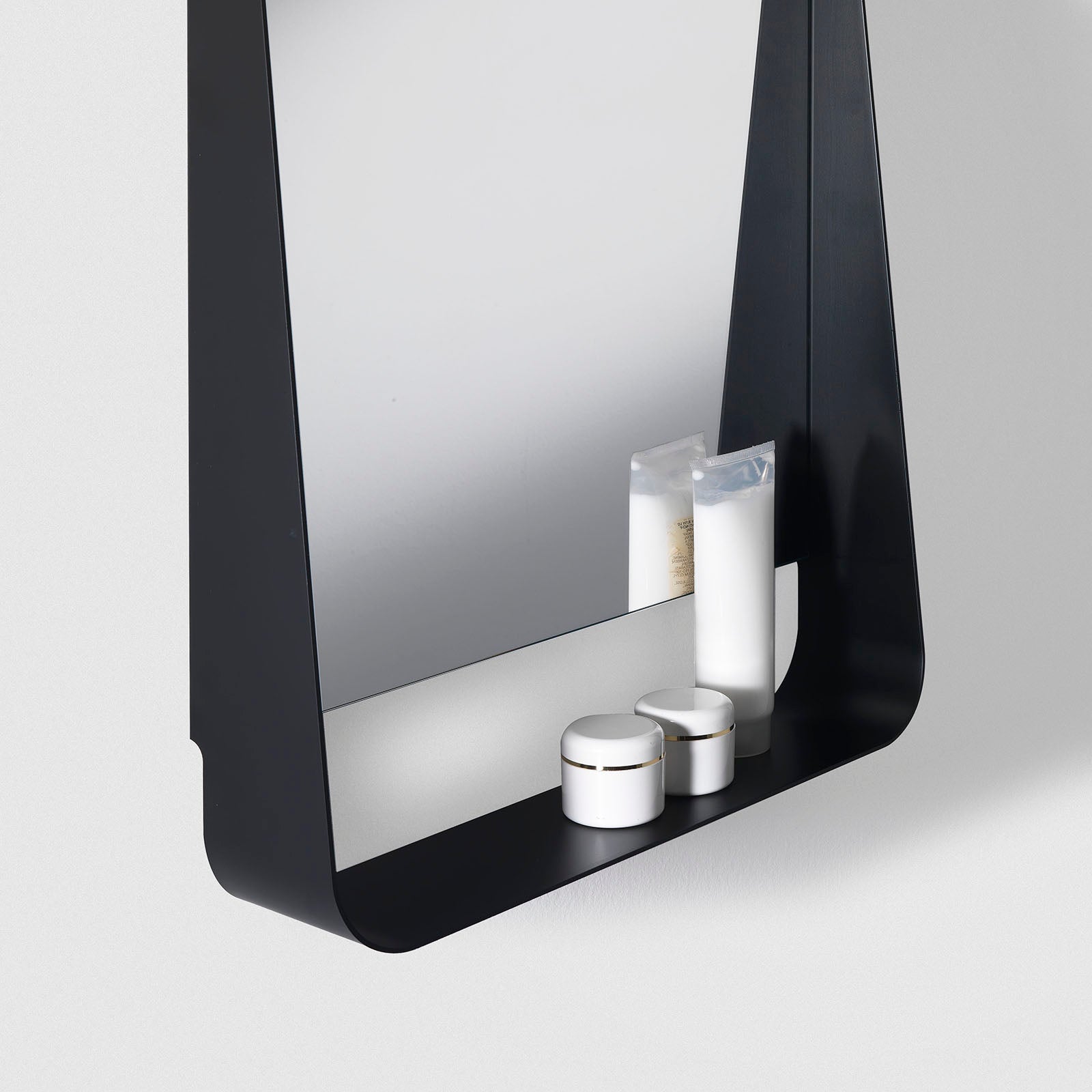 Specchio con mensola e led WING50 nero