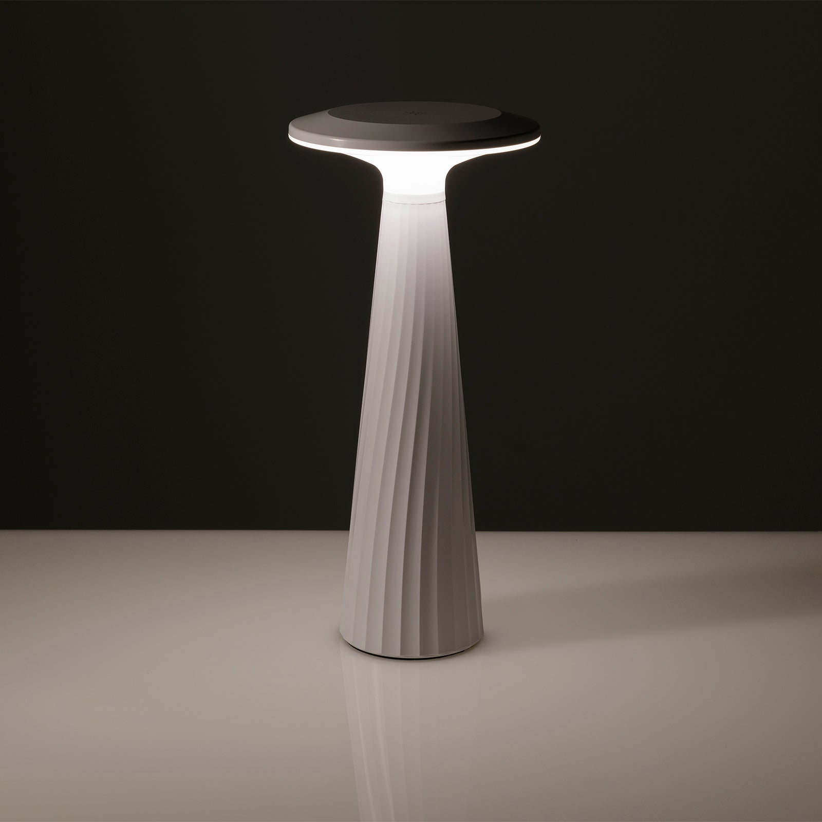 CANNES weiße LED-Tischlampe
