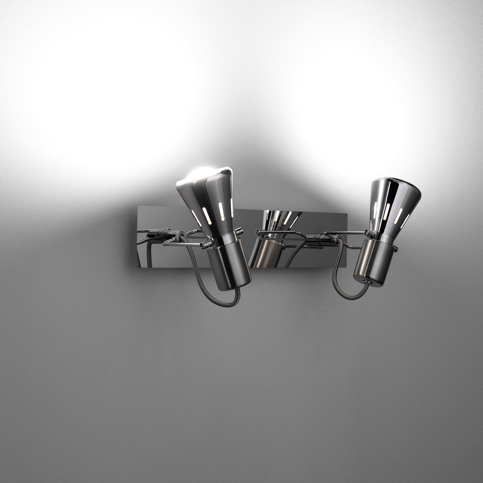 ROY verstellbarer Chrom-Strahler