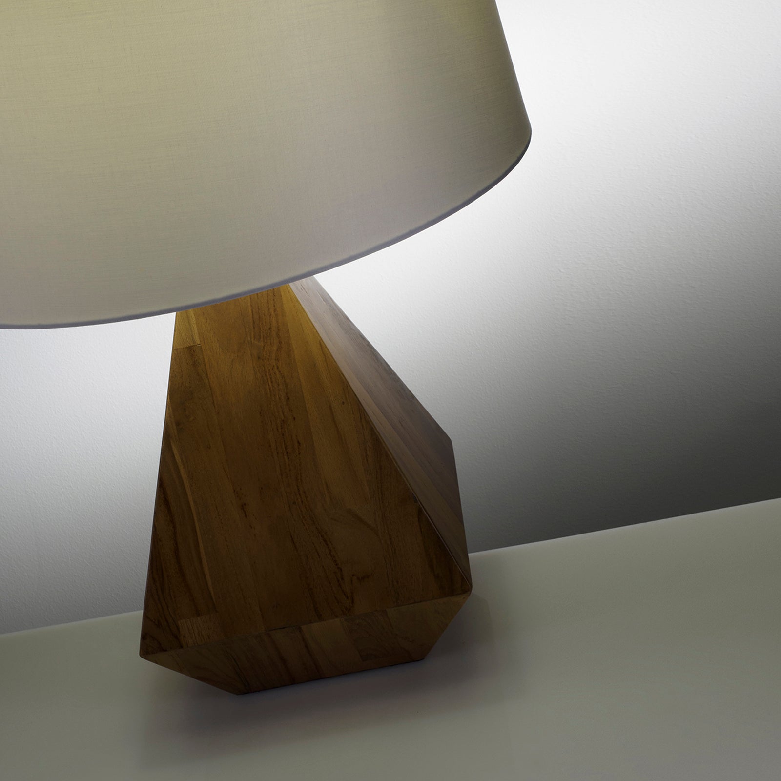 Lampada da tavolo ZALIA