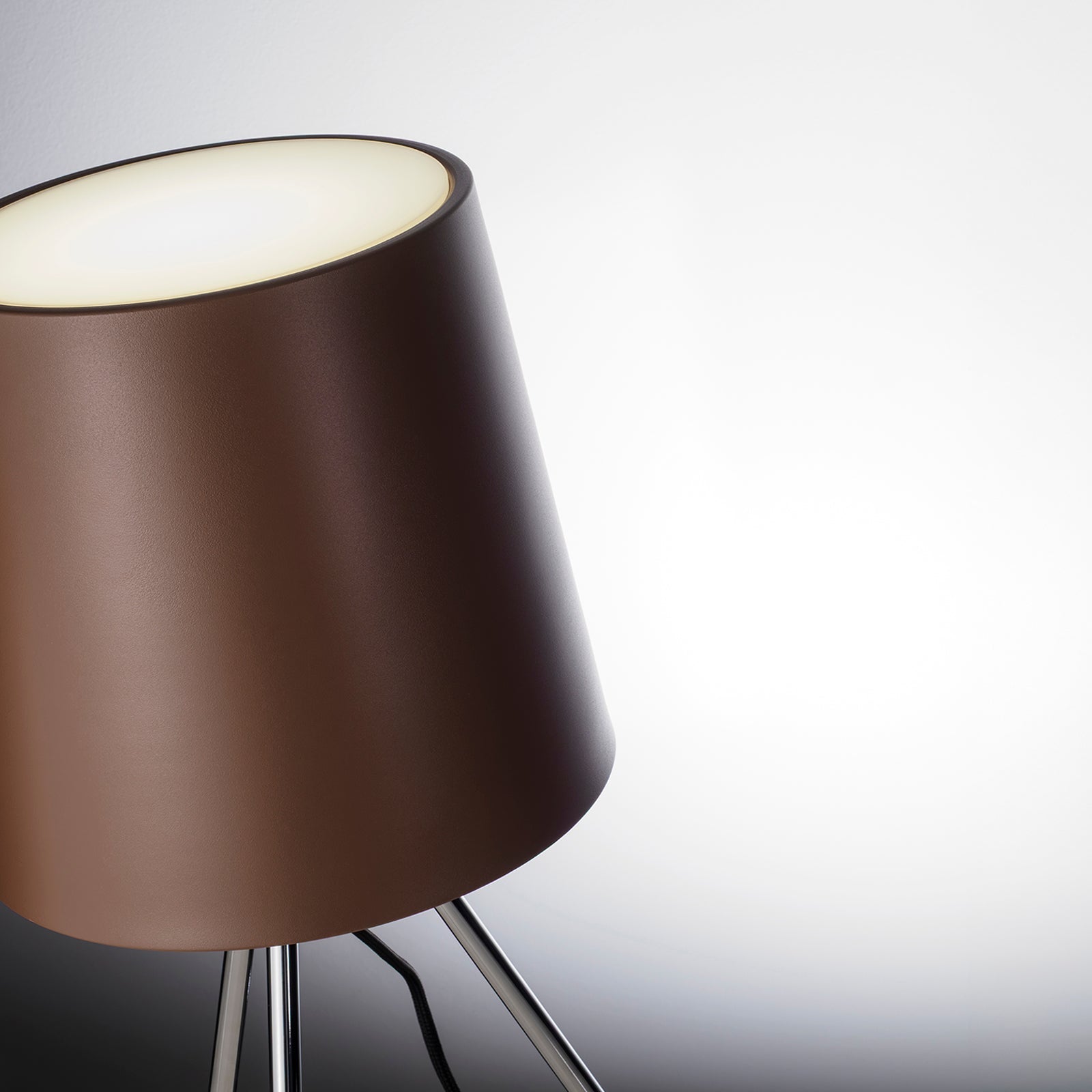 Lampada da tavolo NEVIS
