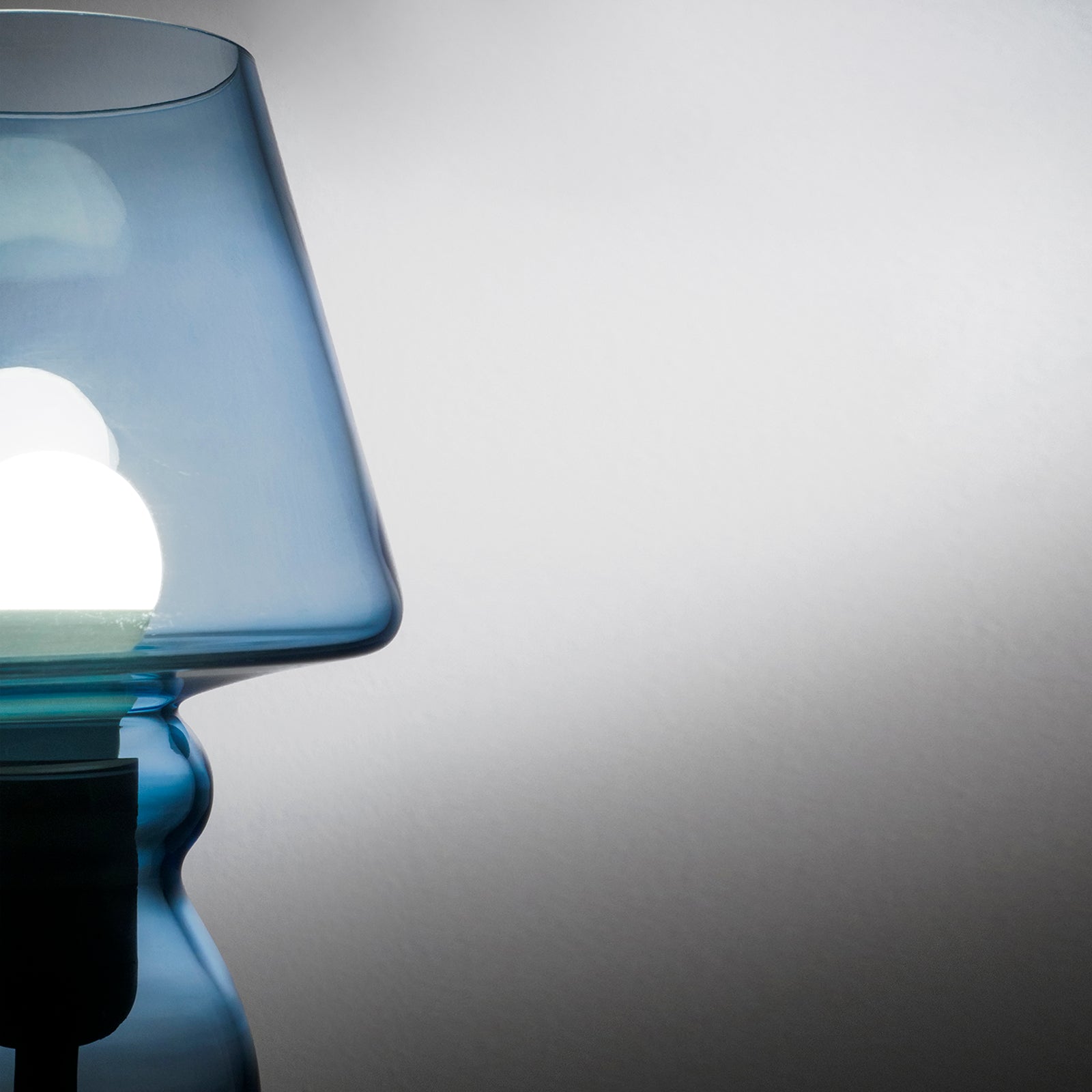 Lampada da tavolo NIVIS