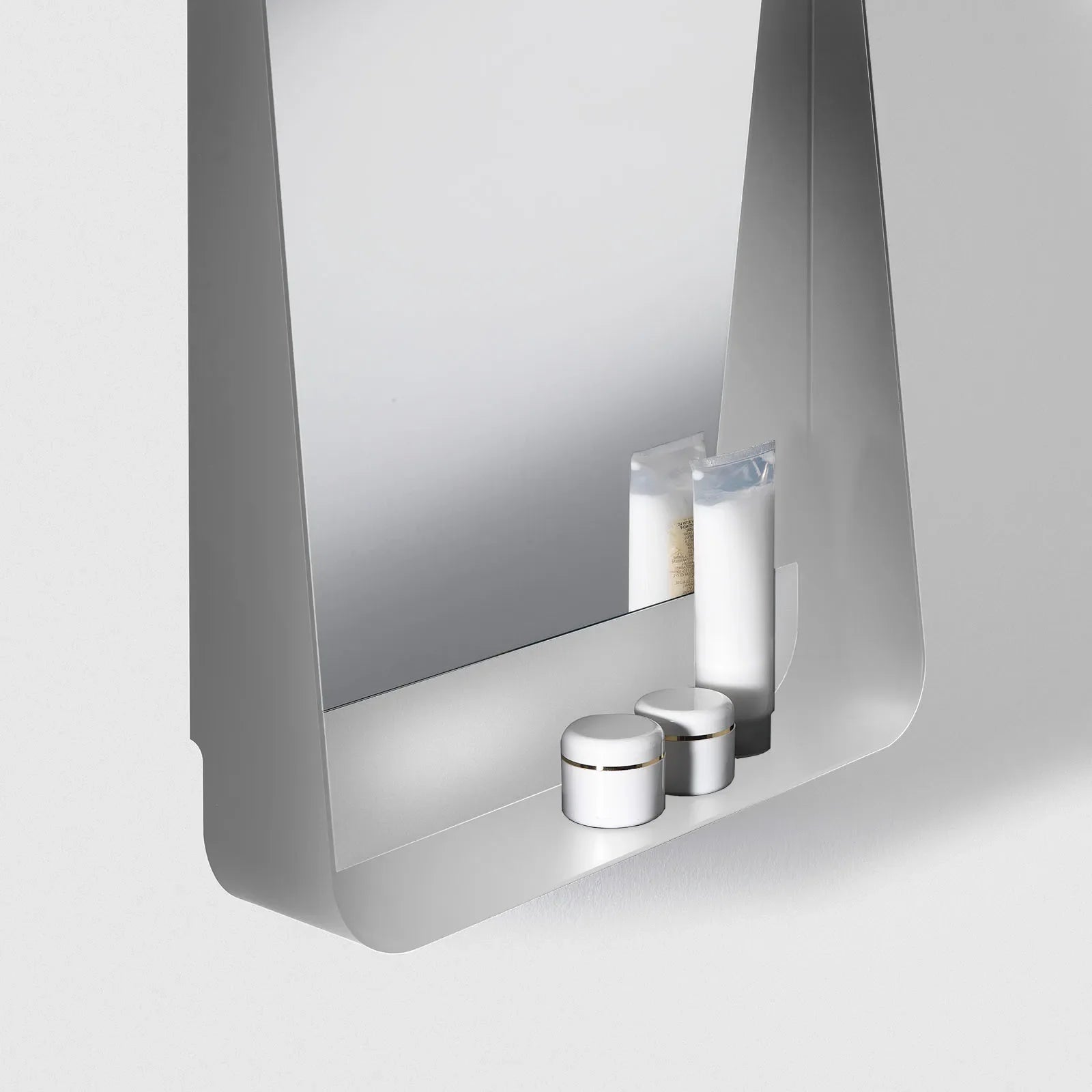 Specchio con mensola e led WING50