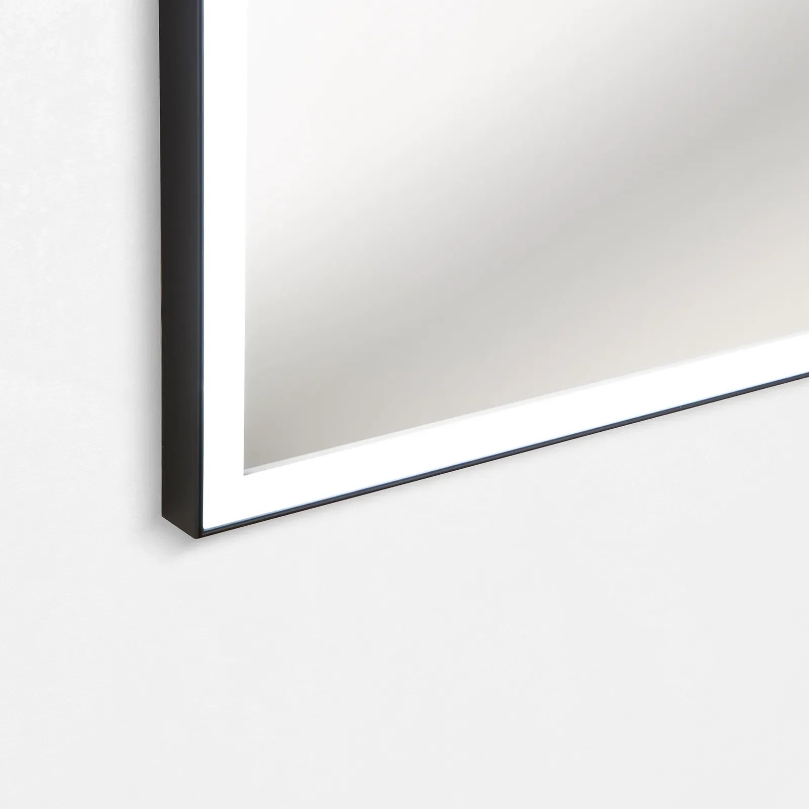 Spiegel mit LED NAVARRO