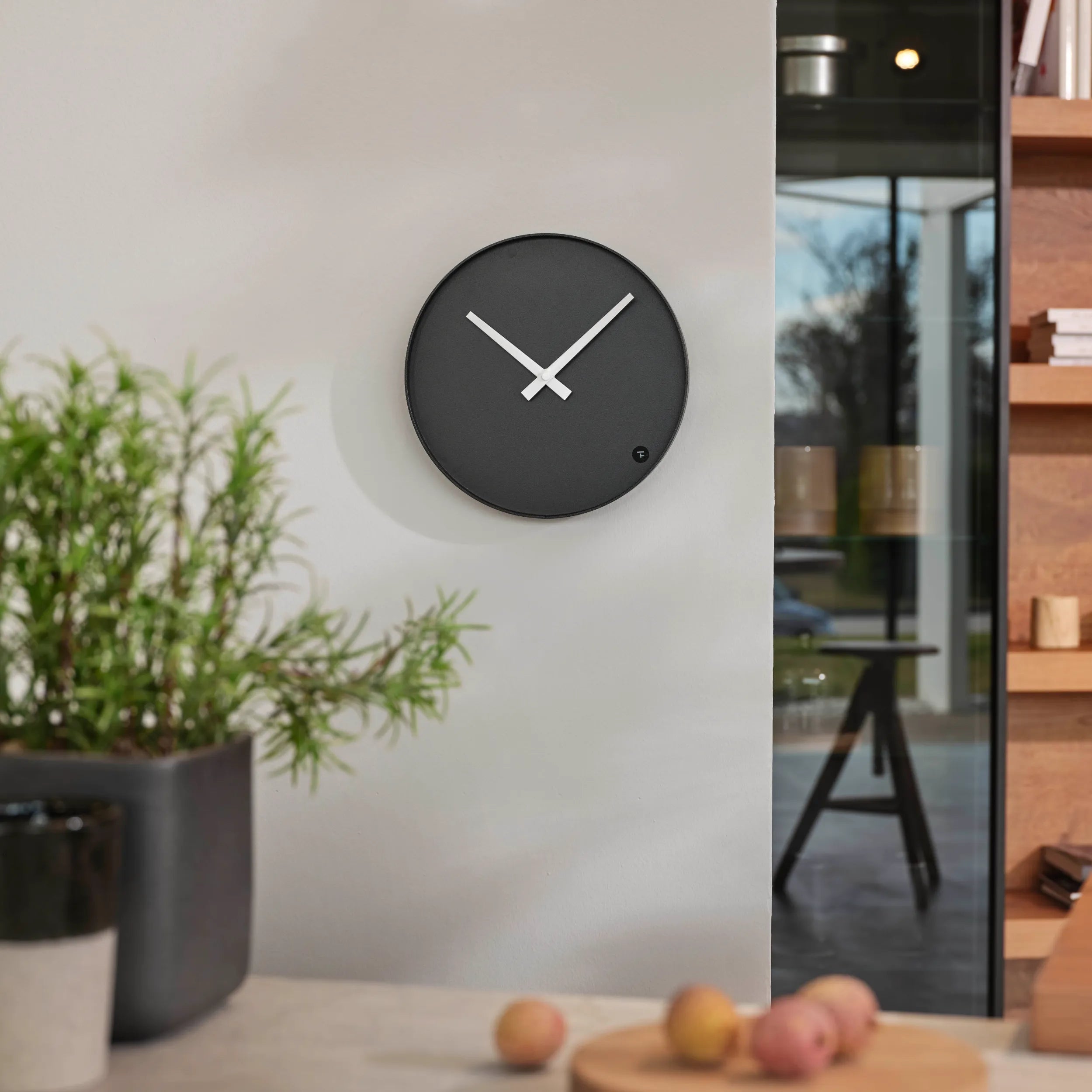 TAIMU black wall clock