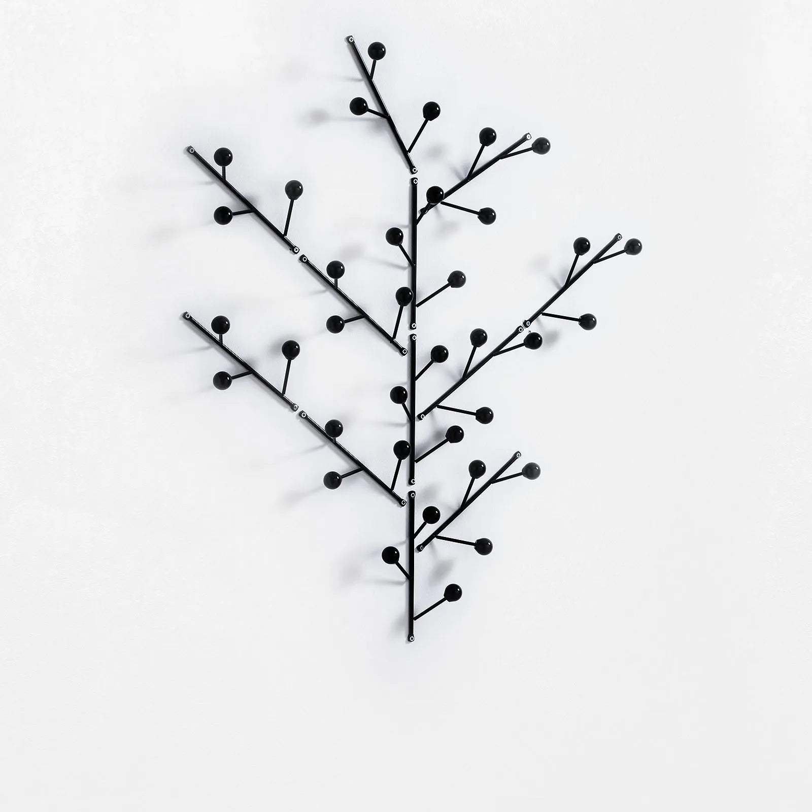 Set of 4 black KI coat hangers