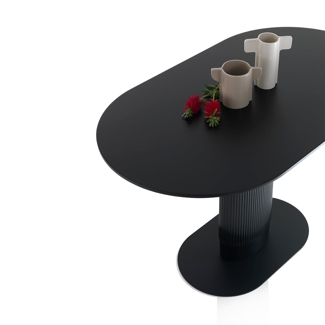 KOICH black table