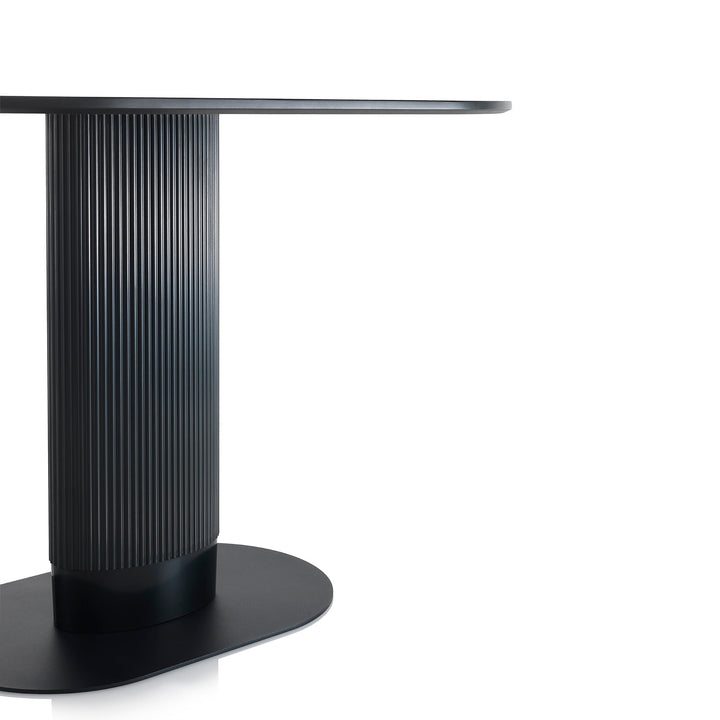 KOICH black table