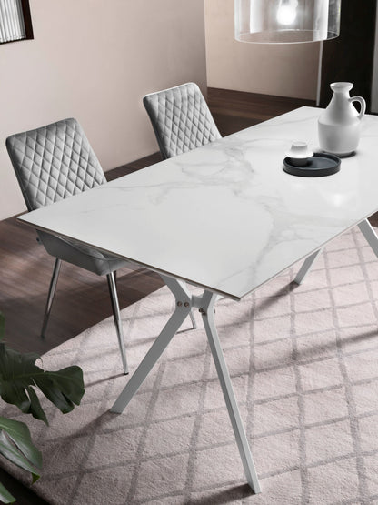 GAAST white table