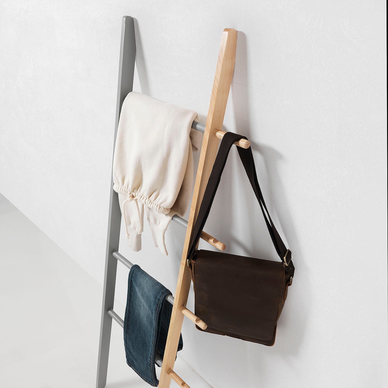 Scala porta asciugamani GIONN grigio