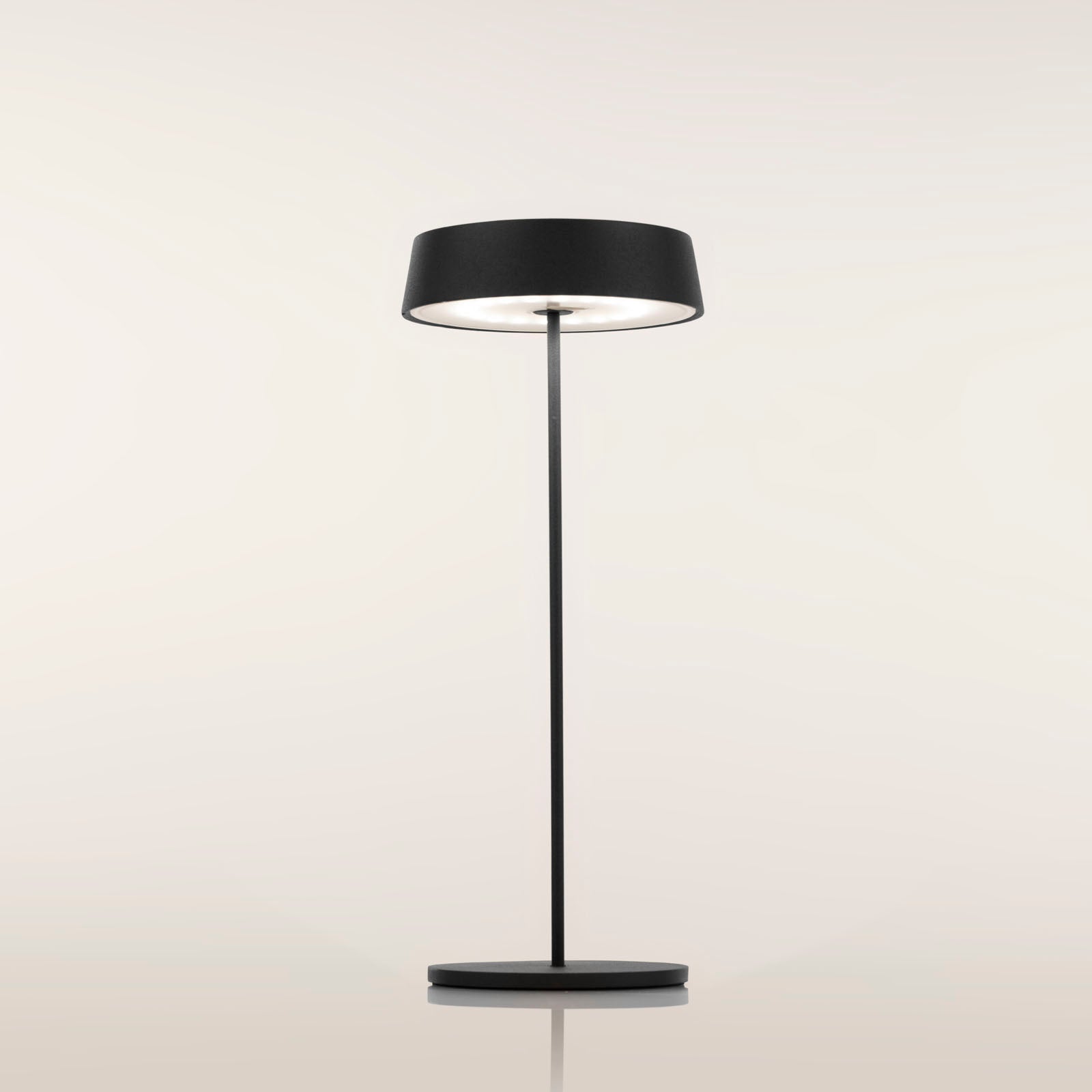 Wiederaufladbare schwarze Tischlampe BISTROT