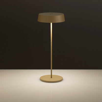 Goldfarbene wiederaufladbare Tischlampe BISTROT