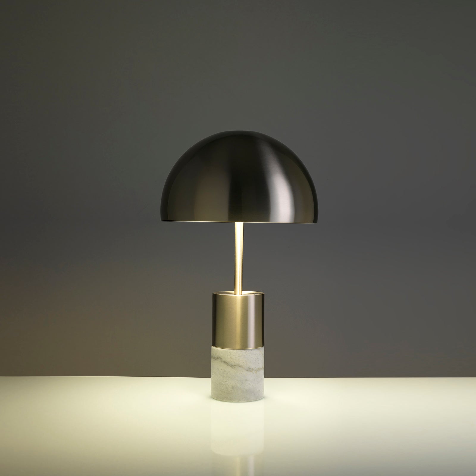 Silberne Tischlampe NANTES