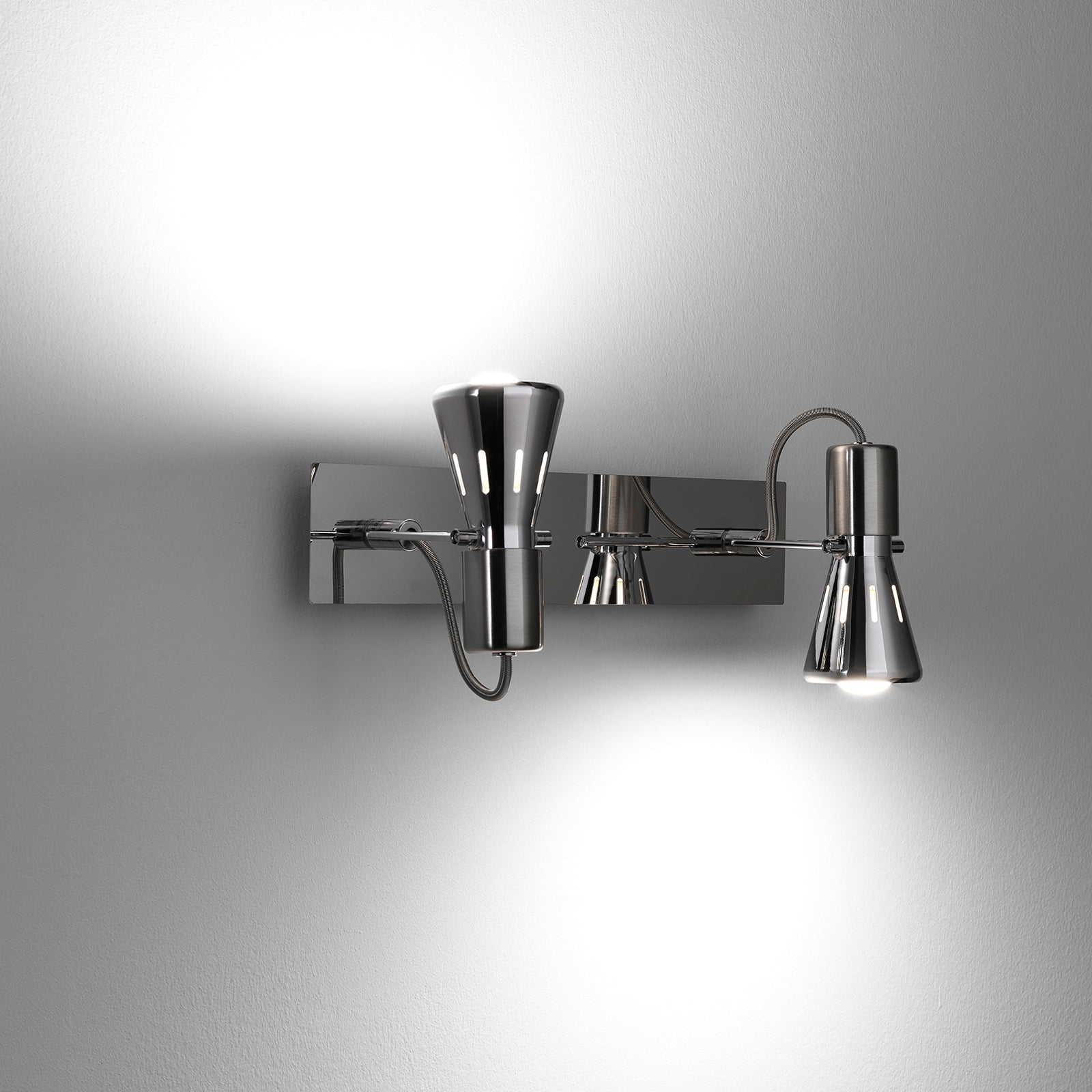 ROY verstellbarer Chrom-Strahler