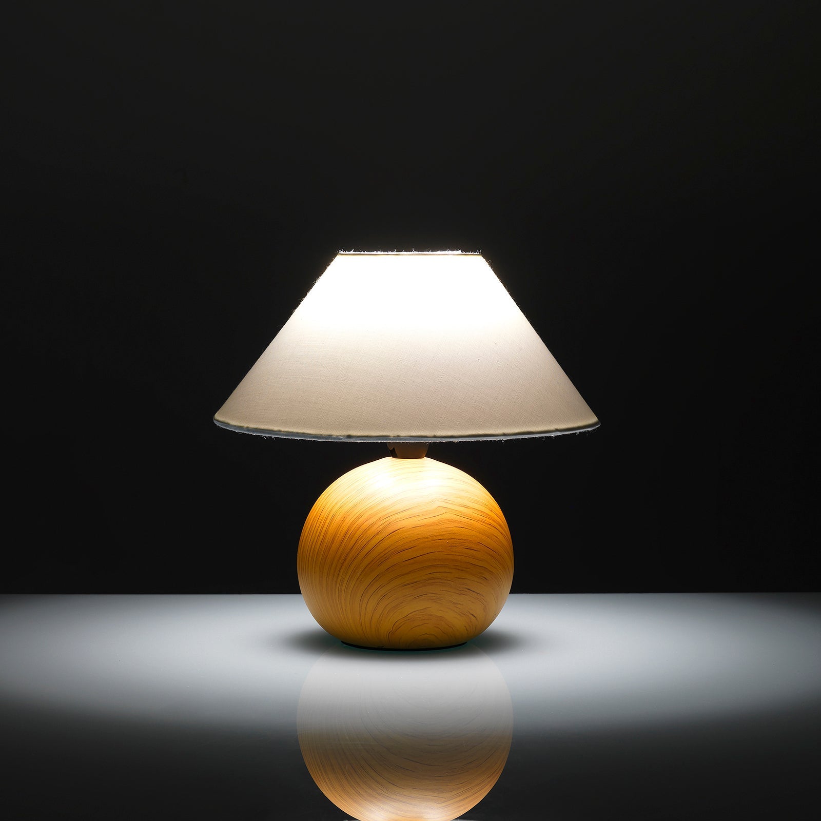 VERONA Tischlampe aus hellem Holz