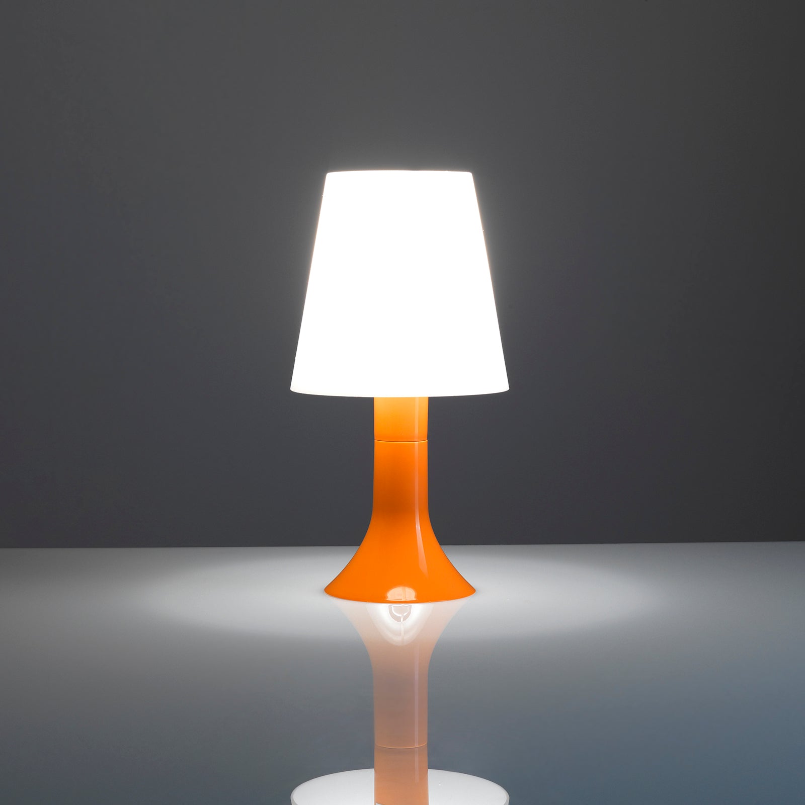 KIRK Orange Tischlampe