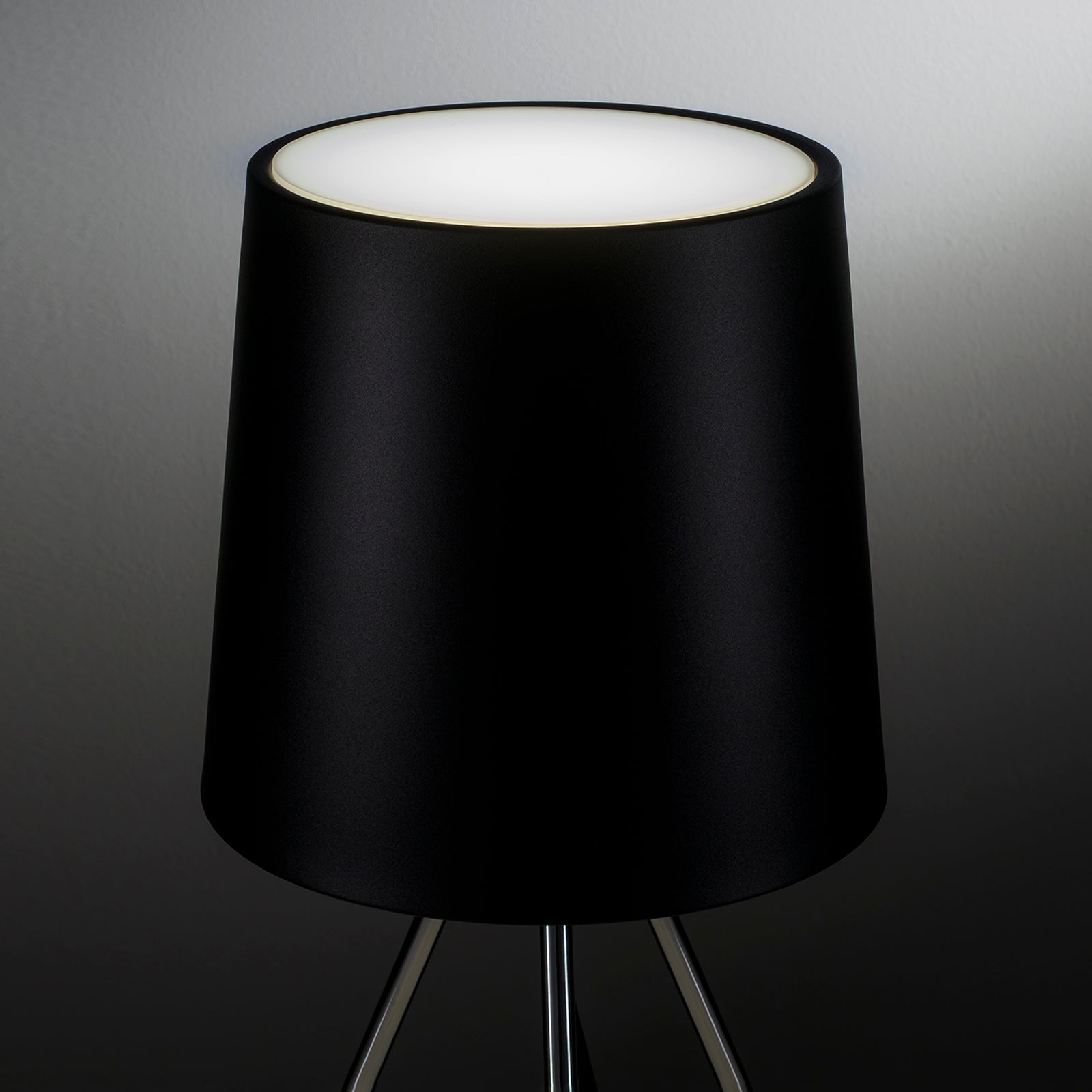 Lampada da tavolo NEVIS