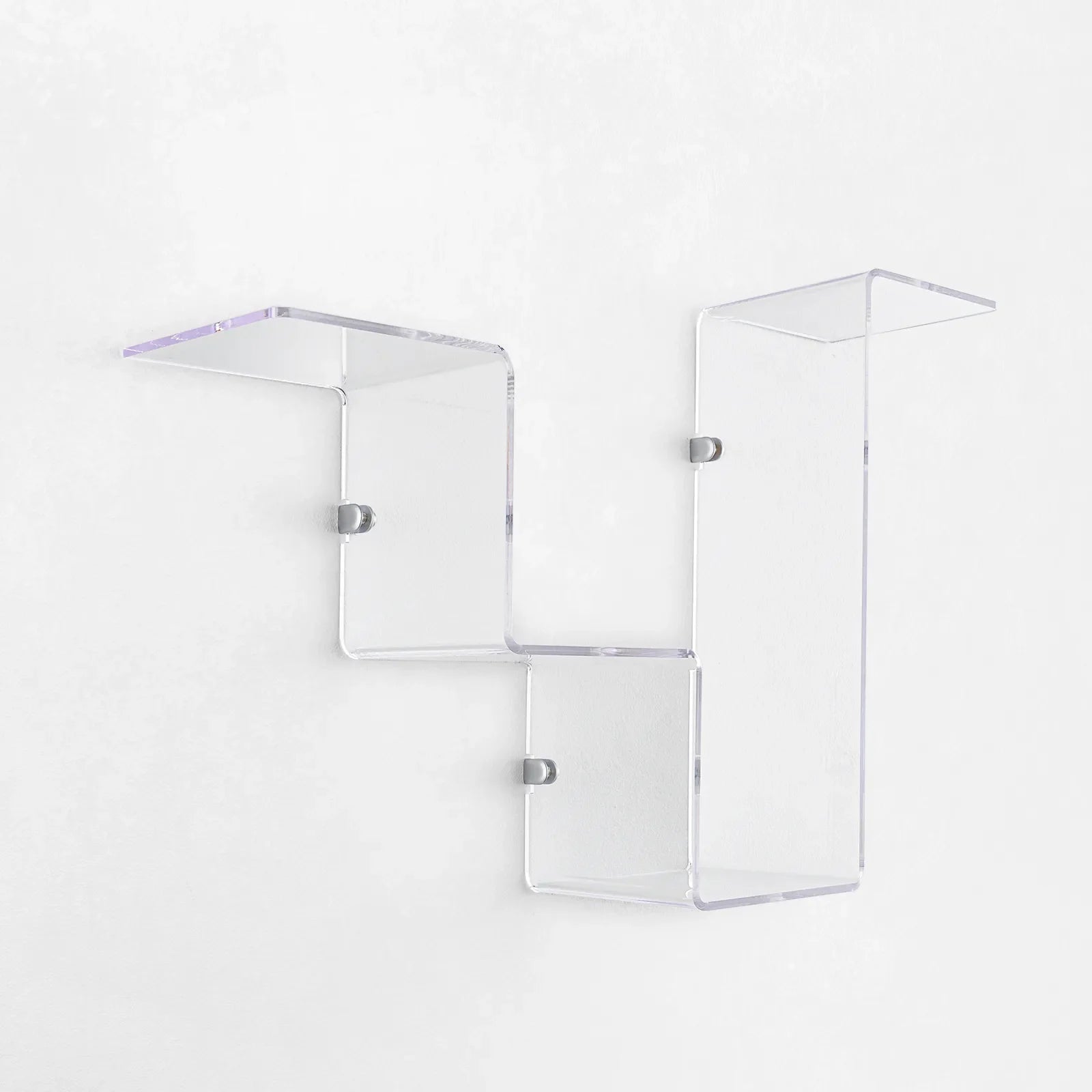 LINA transparentes Wandregal 1
