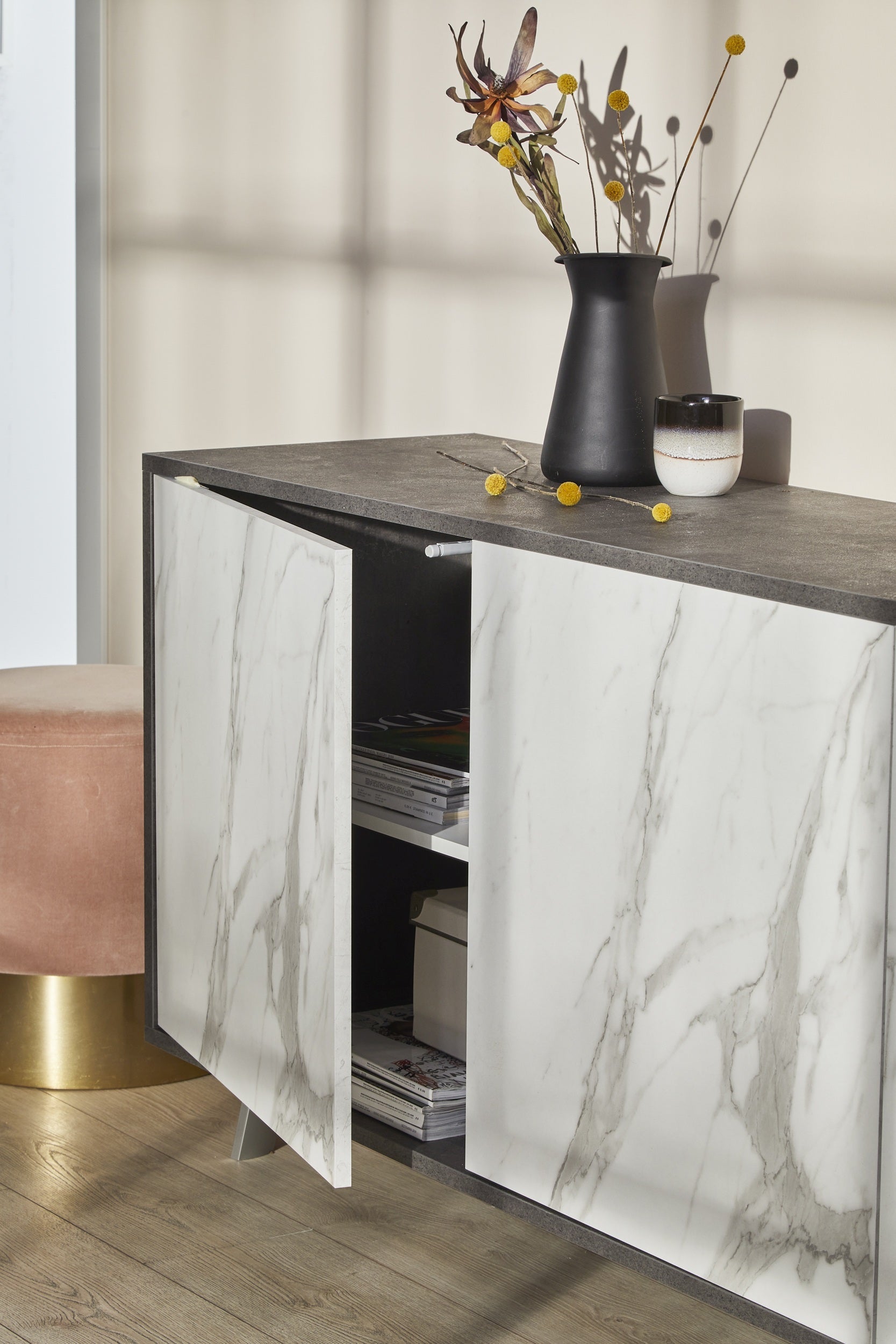 3-door buffet VILINUS black stone/calacatta marble