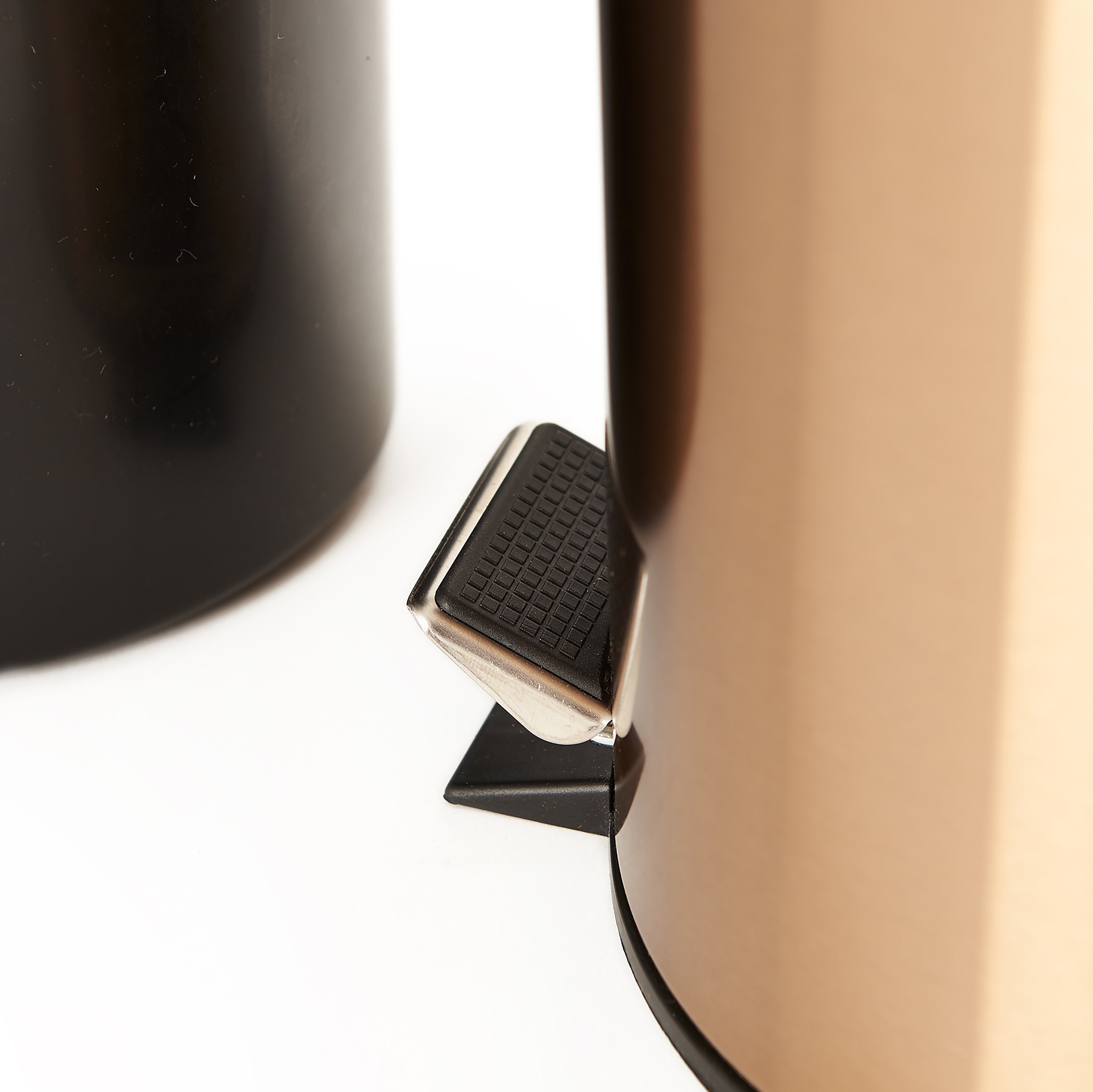 Bidoncino c/pedale 5L LELLO rame