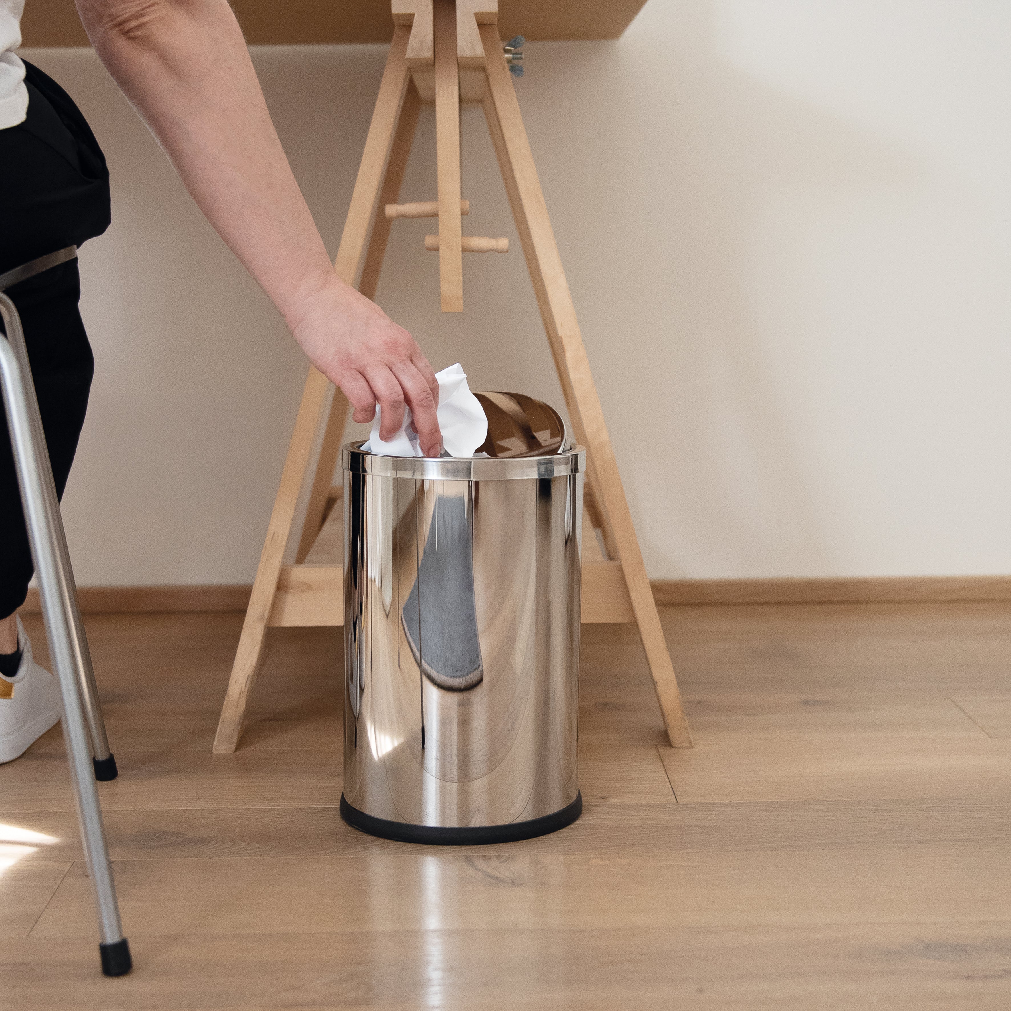 Bidone gettacarte c/coperchio 9L EVAN inox