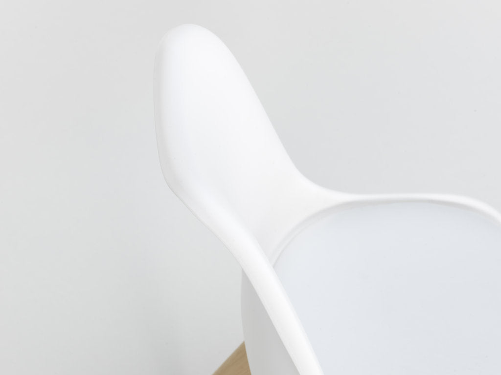 Set of 4 BARTH white chairs