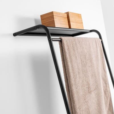 WANDO black coat hanger