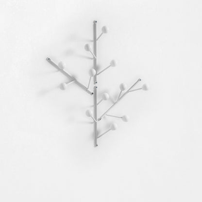 Set of 4 white KI coat hangers