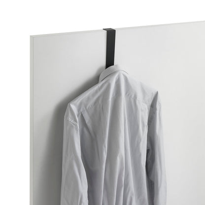 KRUKA black door hanger