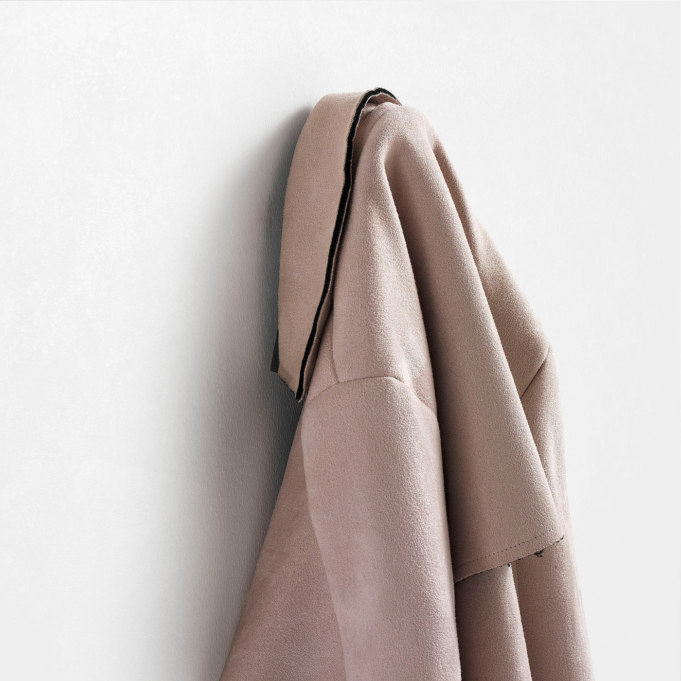 TITIK black coat hanger