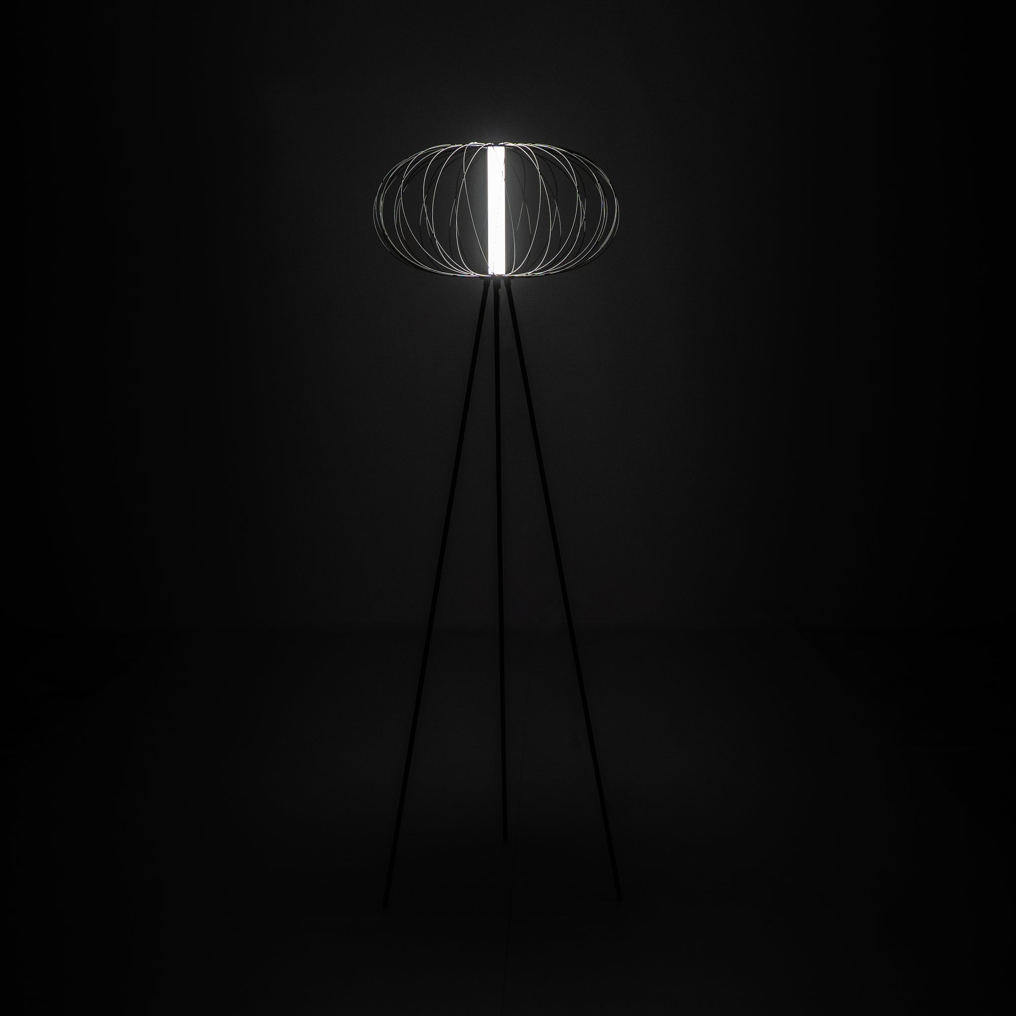 BEATRICE black LED floor lamp