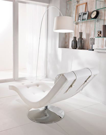 GIUDITTA weiße Chaiselongue