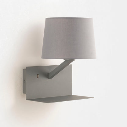 Graue KAARO Wandleuchte mit USB