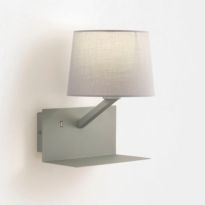 Graue KAARO Wandleuchte mit USB
