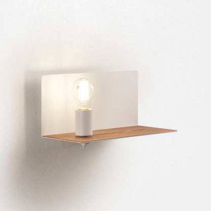 Weiße Wandleuchte INEZ mit USB