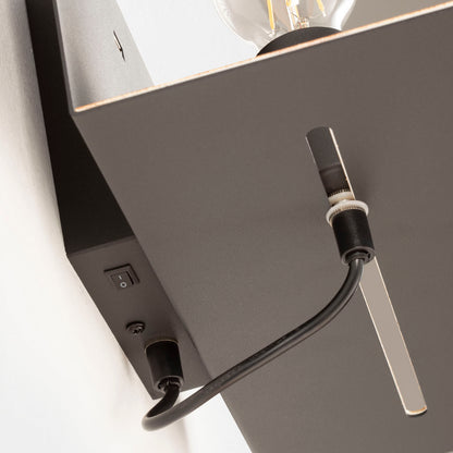 INEZ schwarze Wandleuchte mit USB